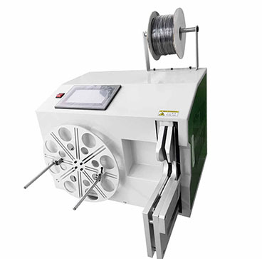 Bedienung der Touchscreen Wickel- & Bindemaschine