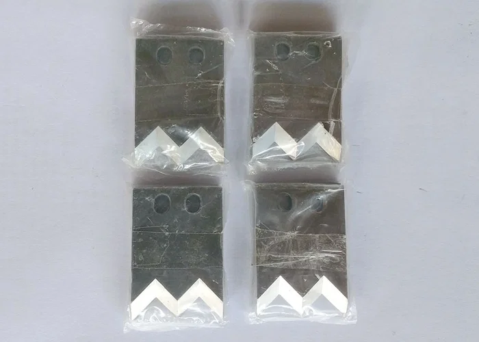 weiße Stahlklinge, Wolframstahlklinge, flache Rillenklinge, für Abisoliermaschine Wolframstahlklinge, Schnellarbeitsstahlklinge, Einzeldraht-Wolframstahlklinge, eine Doppeldraht-Wolframstahlklinge, ein Paar Endklingen, 3F Luftschälmaschinenklinge, ein Stück Einzeldraht-Schnellarbeitsstahlklinge, ein Stück Doppeldraht-Schnellarbeitsstahlklinge, 2000 # Formklinge, Koaxiale Maschinenklinge, Klinge aus weißem Stahl