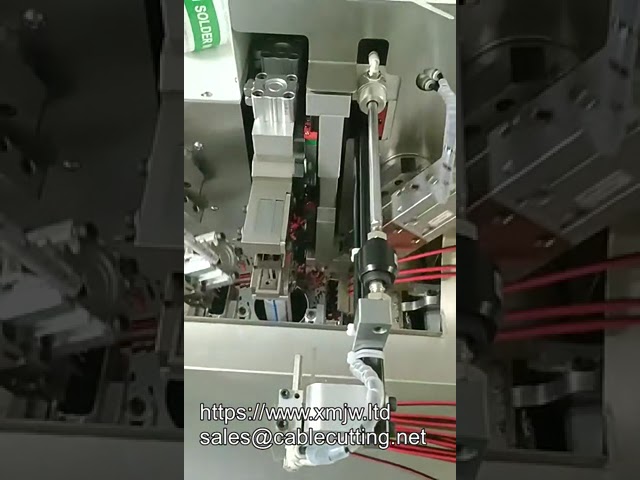 Automatische Drahtzuführung mit Vierachsen-Kabelabspuler – Hochpräzise Kabelverarbeitung für die Industrie
