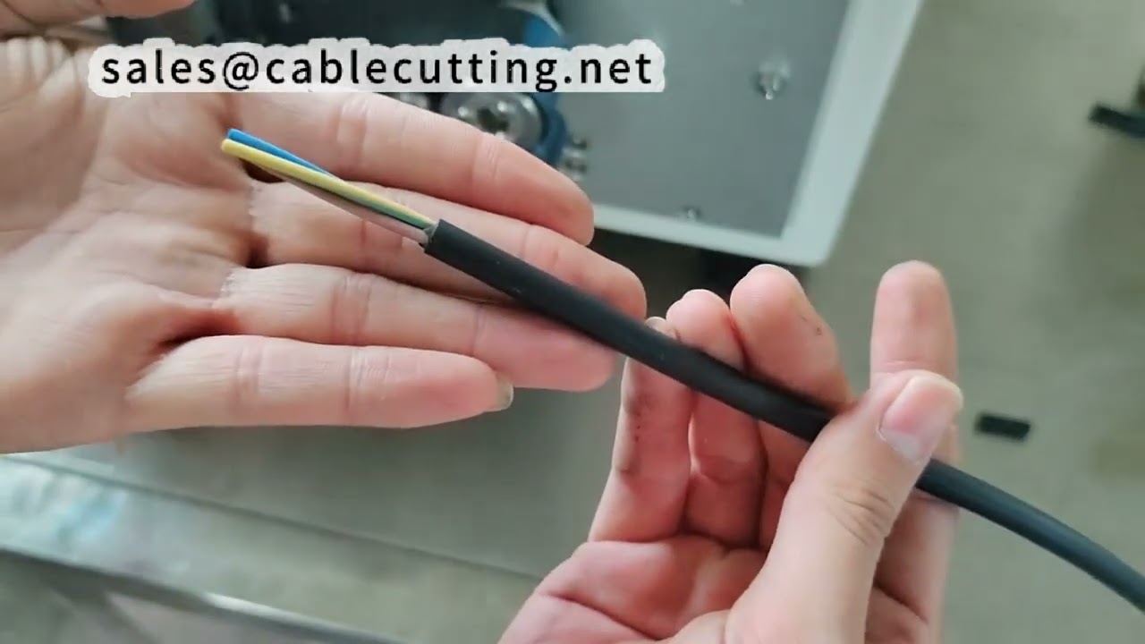 Automatische Drahtschneide- und Abisoliermaschine für lange Streifen | 330mm, 35mm, 2mm Kern