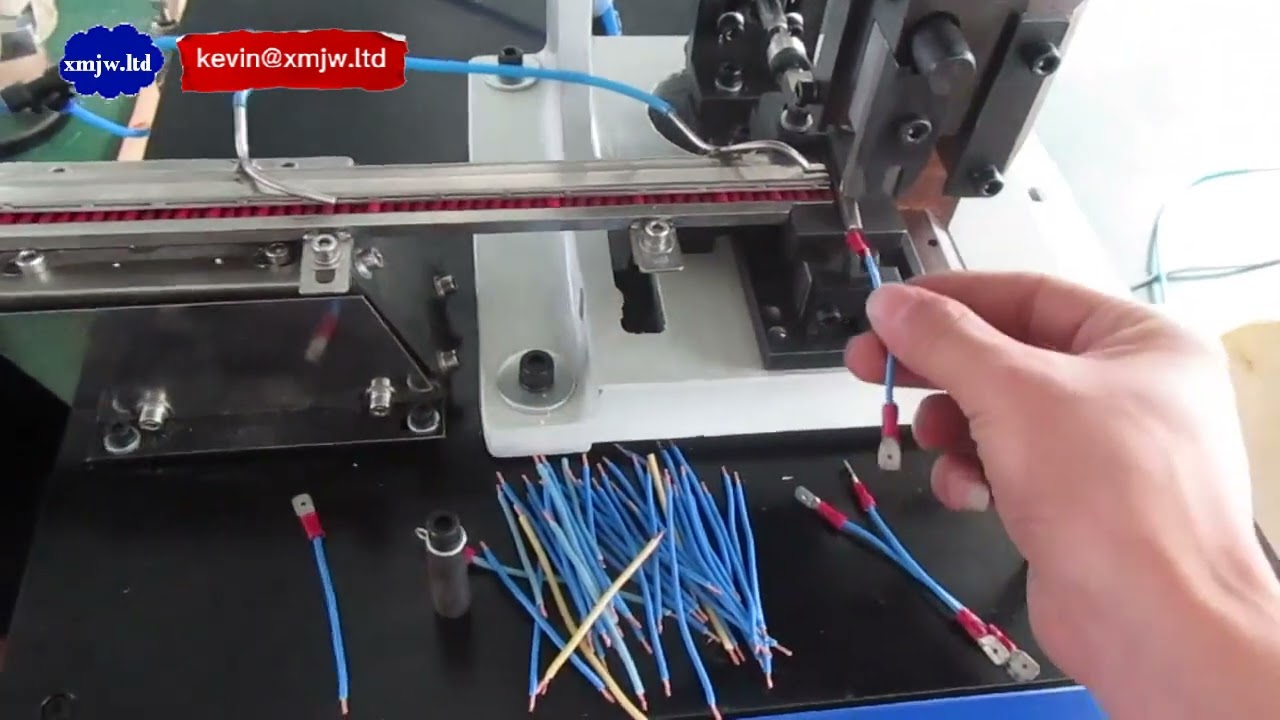 Automatische lose Anschlusskrimpmaschine mit Vibrationswendelförderer – Einzellaschen-Krimpmaschine