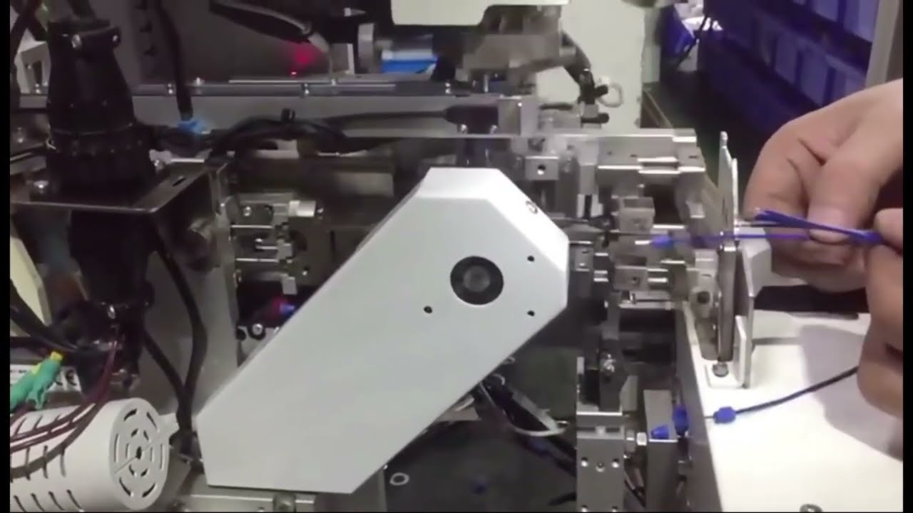 Präzise Kabelbaumfertigung: Halbautomatische Maschine für Silikonschrauben & Dichtungseinsätze