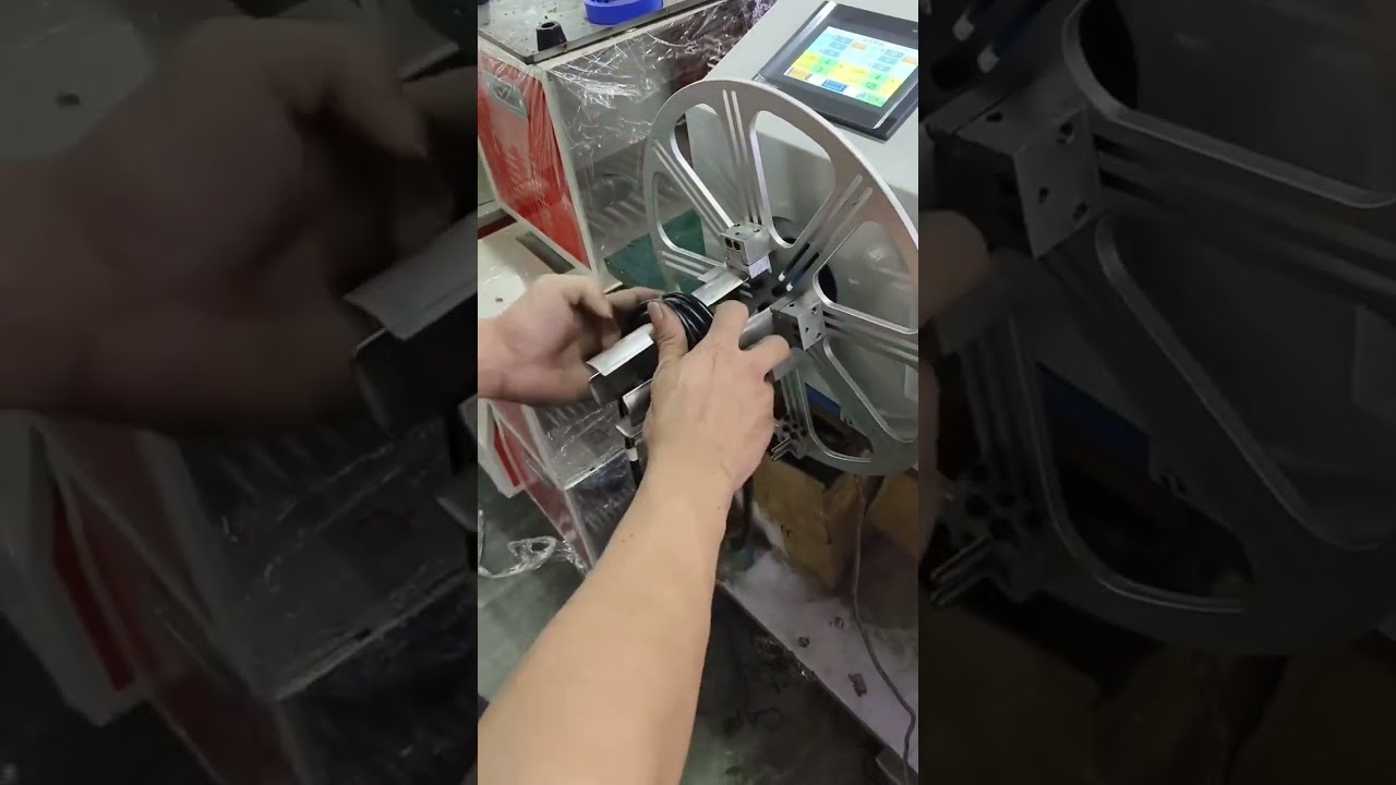 Drahtwickel- und Bindemaschine mit Kopf-Schwanz-Halterung | Fabrikautomation #factory #machine