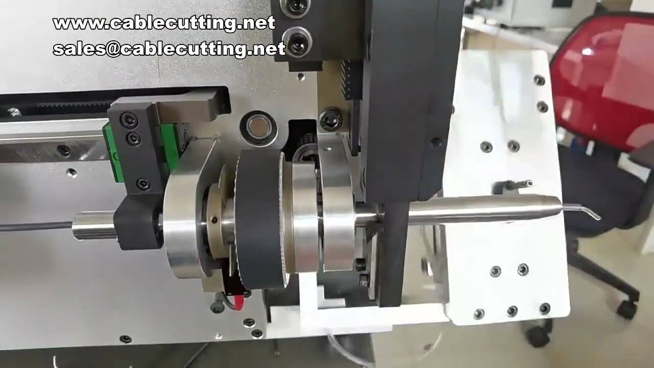 3D-Biegemaschine für Kabelbäume: Automatisches Abisolieren und Biegen von 2–6 mm² Drähten
