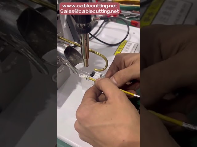 Halbautomatische Zinndraht-Lötmaschine – Präzise & Effizient