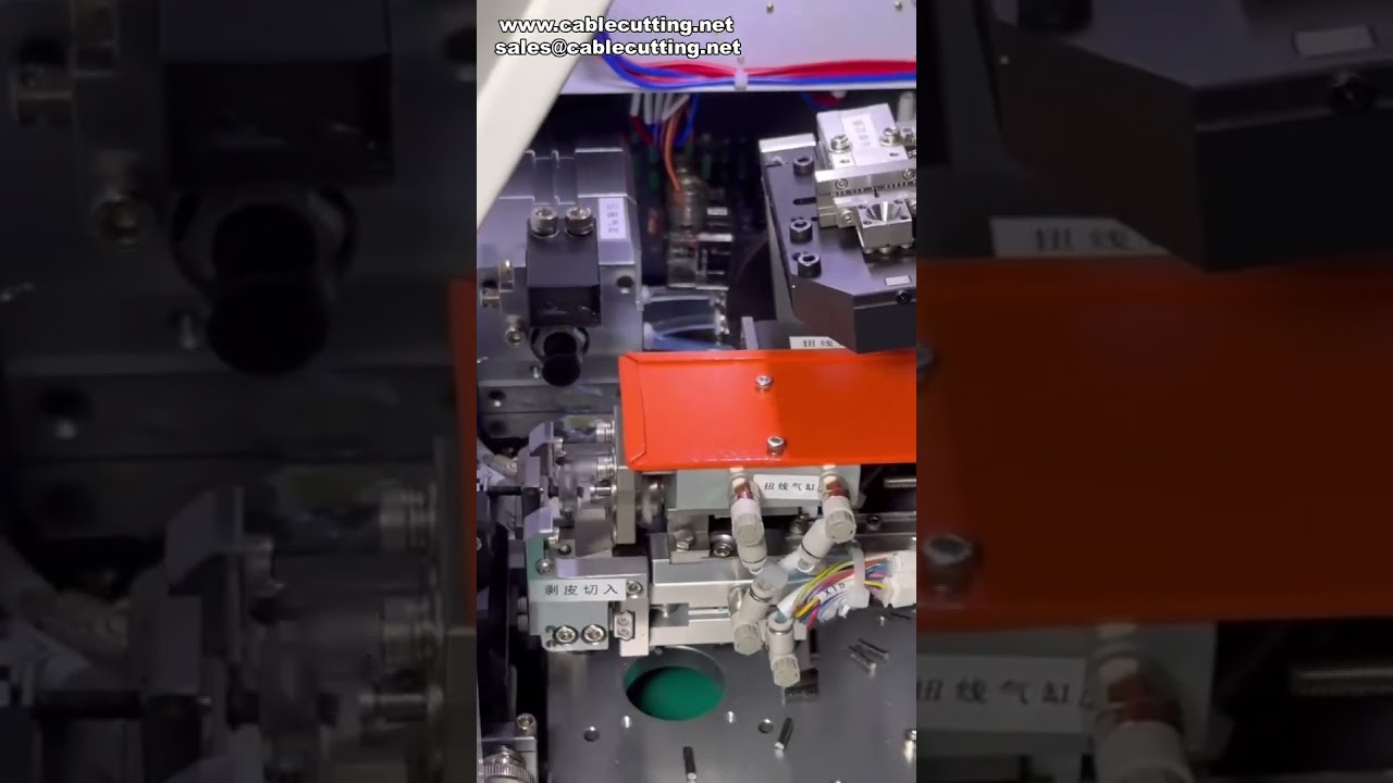 Vollautomatische Rohrkabelschuh-Crimpmaschine für präzisen Vierkantcrimp