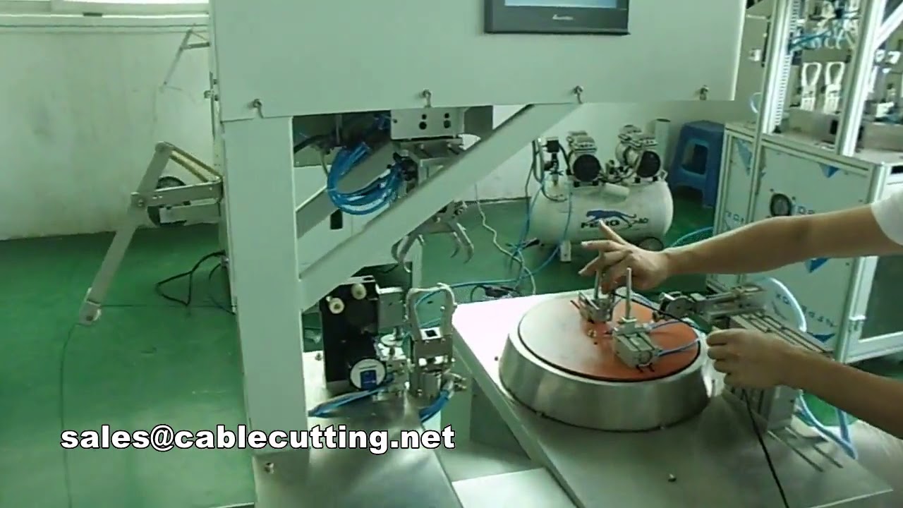 Video 8: Automatische Kabelwickel- und Bindemaschine für Achterwicklungen