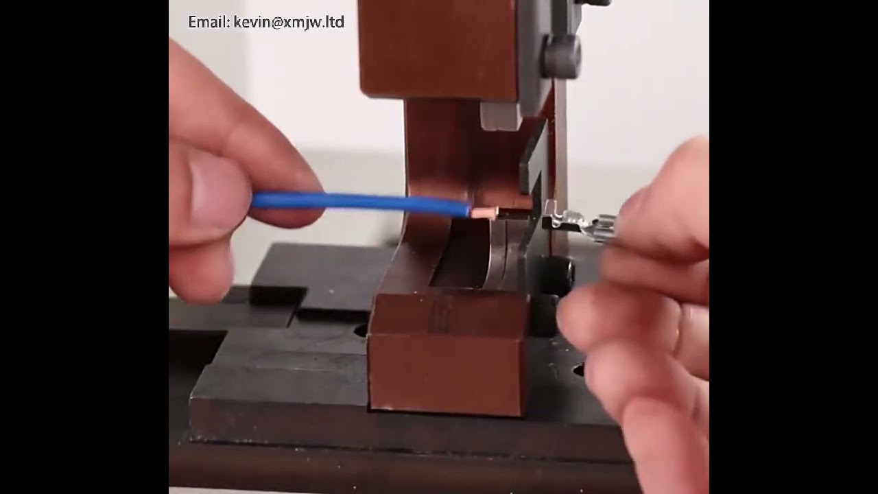 Pneumatische Crimpform für automatische Terminal-Clamp-Maschine – Industriequalität
