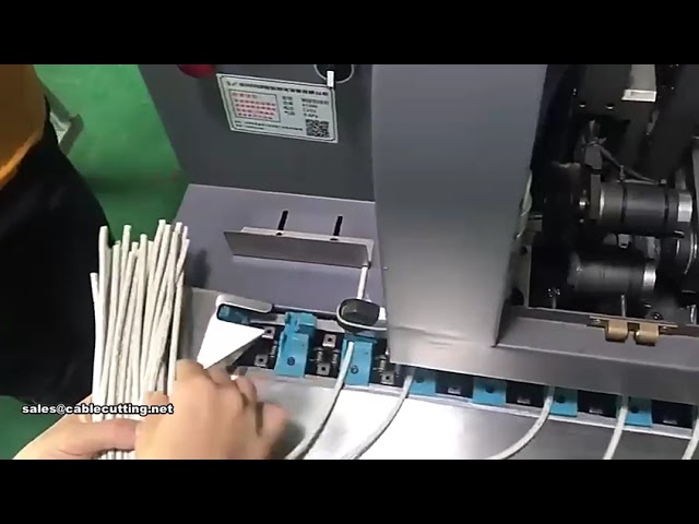 Vollautomatische Alufolien-Abisolier-Maschine für USB 30/40 Datenkabel und Kabelbaum-Abisolierung