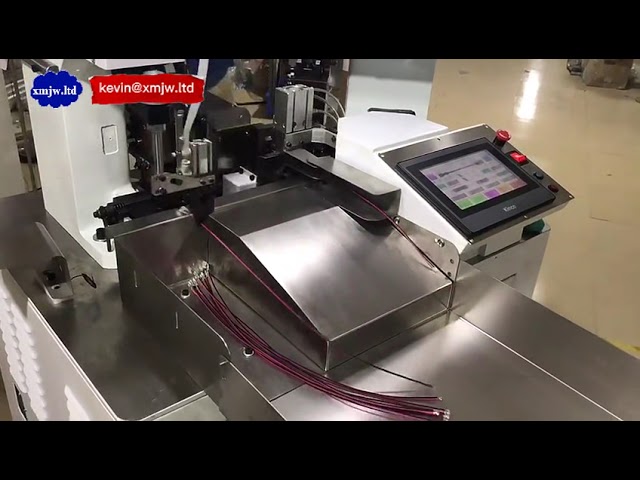 Vollautomatische Drahtschneide- und Abisoliermaschine mit Doppelkopf-Crimp