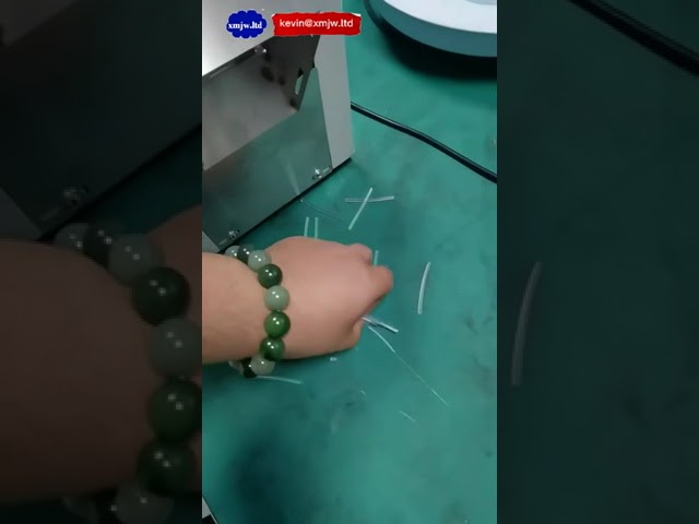 Multifunktionale Schrumpfschlauch- und Weichrohr-Schneidemaschine für Flachmaterial
